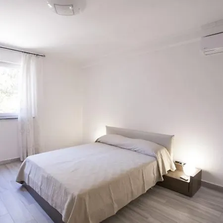 Appartement Lungomare - Goelba