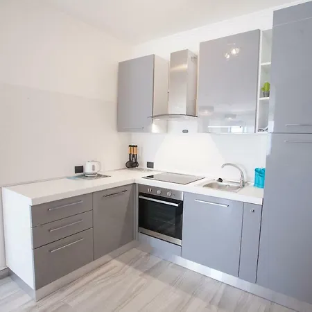 Lungomare - Goelba Appartement