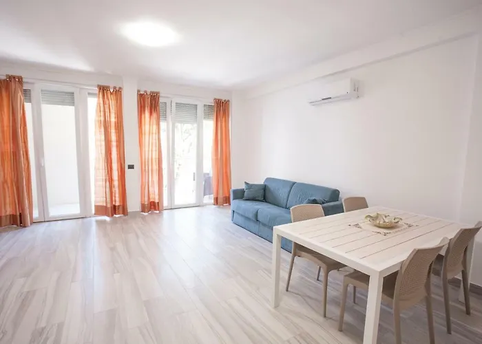 Lungomare - Goelba *