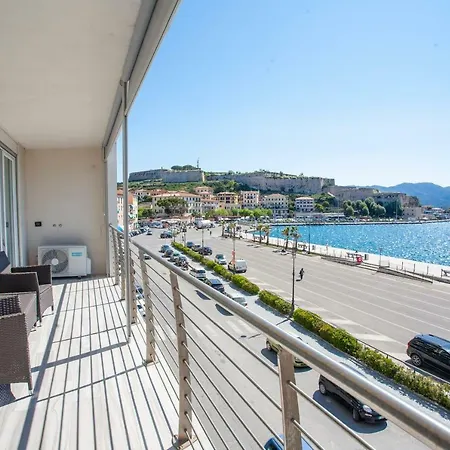 Lungomare - Goelba * פורטופראיו