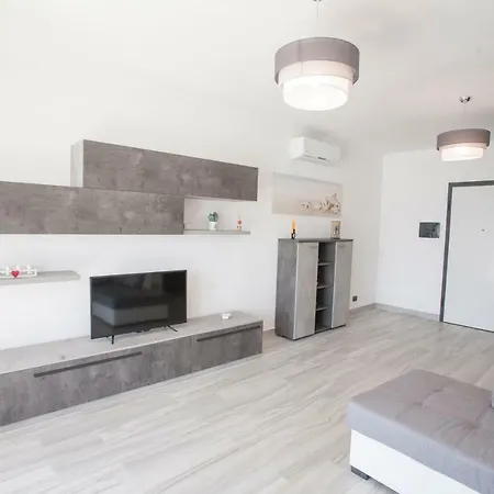 Lungomare - Goelba Apartament