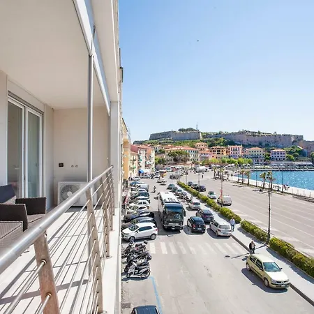Lungomare - Goelba Apartament