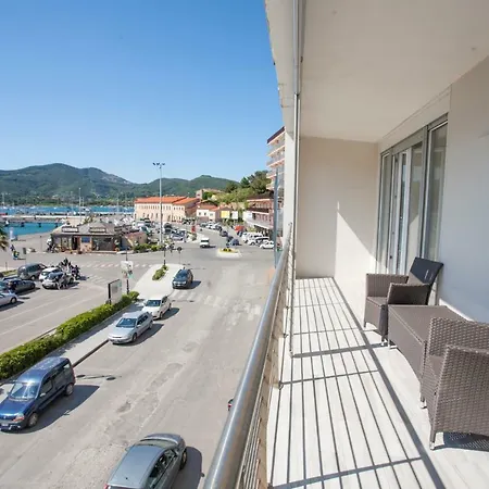 Lungomare - Goelba * פורטופראיו