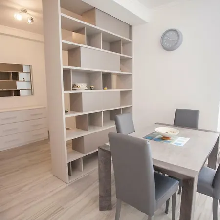 Apartament Lungomare - Goelba