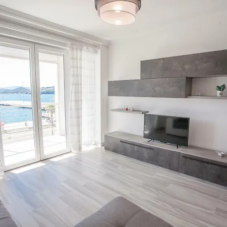 Lungomare - Goelba * Portoferraio