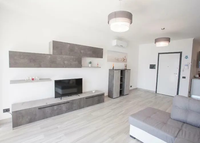 Lungomare - Goelba Appartement