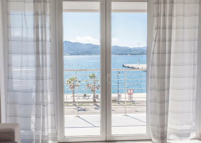 Lungomare - Goelba *