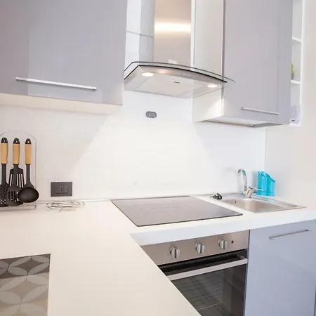 Lungomare - Goelba Apartamento *
